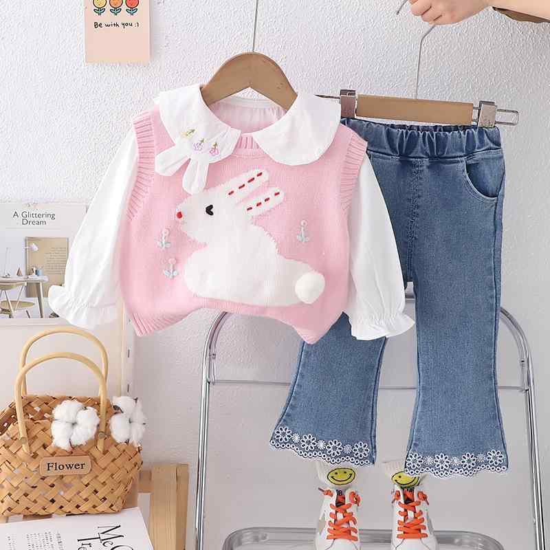 キッズ ベビー 女児 春秋 ニットトップス ベスト パンツ 3点セット おしゃれ かわいい 韓国風 キャラクター柄 コットン セットアップ カジュアル 通園 お出かけ服