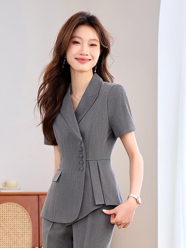 スーツ レディース グレー 半袖 セットアップ ジャケット スカート パンツ オフィス ビジネス フォーマル 通勤 事務服 制服 ユニフォーム 小柄 低身長向け 高級感 エレガント 上品 ノーアイロン ポリエステル 夏