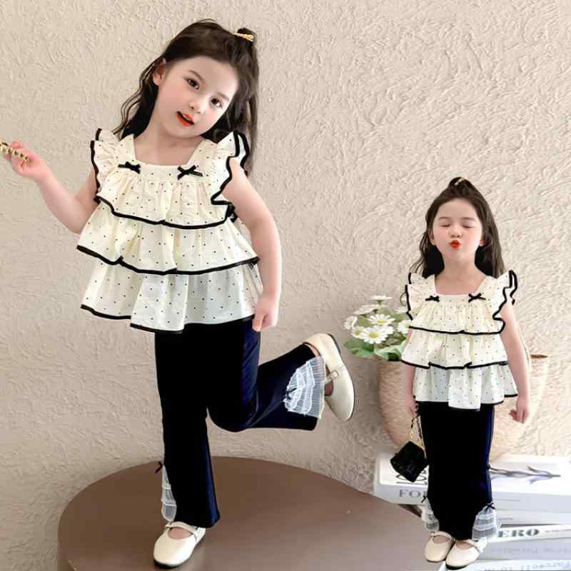 キッズ 女の子 フリル袖ティアードブラウス 9分丈フレアパンツ セットアップ 春夏 ツーピース 綿混 薄手 ソフトタッチ 韓国風 おしゃれ ドット柄 普段着 お出かけ