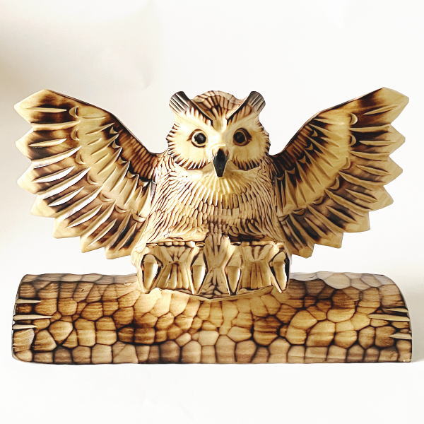 木彫り　名品フクロウ　銘木えんじゅ製 木彫り 名品フクロウ 銘木えんじゅ製