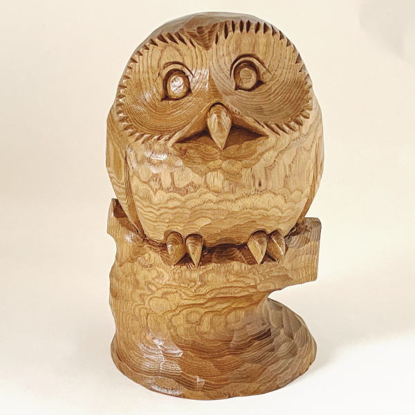 楽天市場】一品作 木彫り ふくろうの置物 しなの木【400】 佐藤憲治