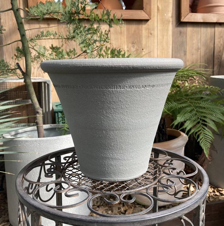 ウィッチフォード 1423E Straight Sided Basket Flowerpot イギリス 英国 ハンドメイド 植木鉢 おしゃれ 陶器 テラコッタ鉢 ウィッチフォード 1423E Straight Sided Basket Flowerpot イギリス 英国 ハンドメイド 植木鉢 おしゃれ 陶器 テラコッタ鉢