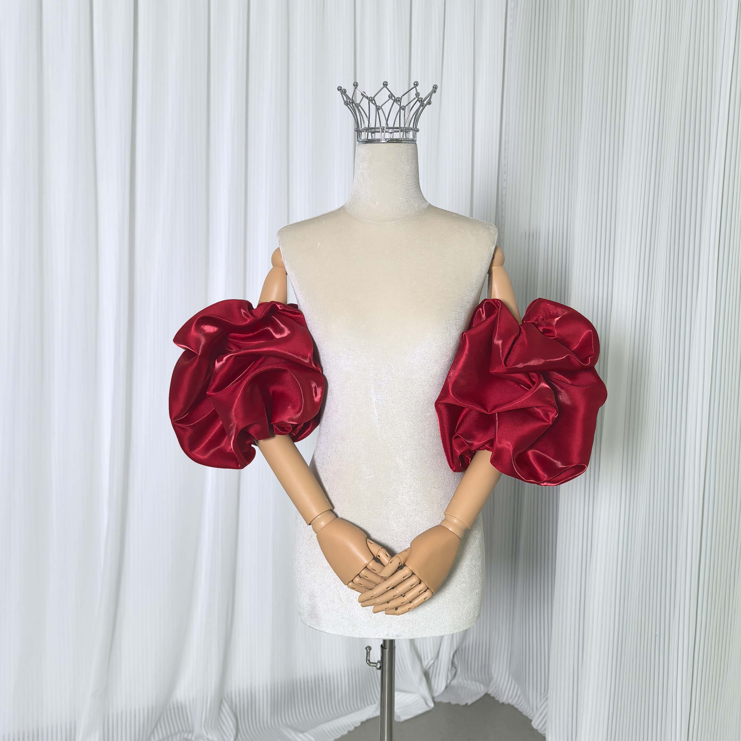 パフスリーブ 取り外し袖 ワインレッド 光沢感 ラッフルフリル 可愛い 色直し 花嫁/ウェディングドレス|暁_ASUSA