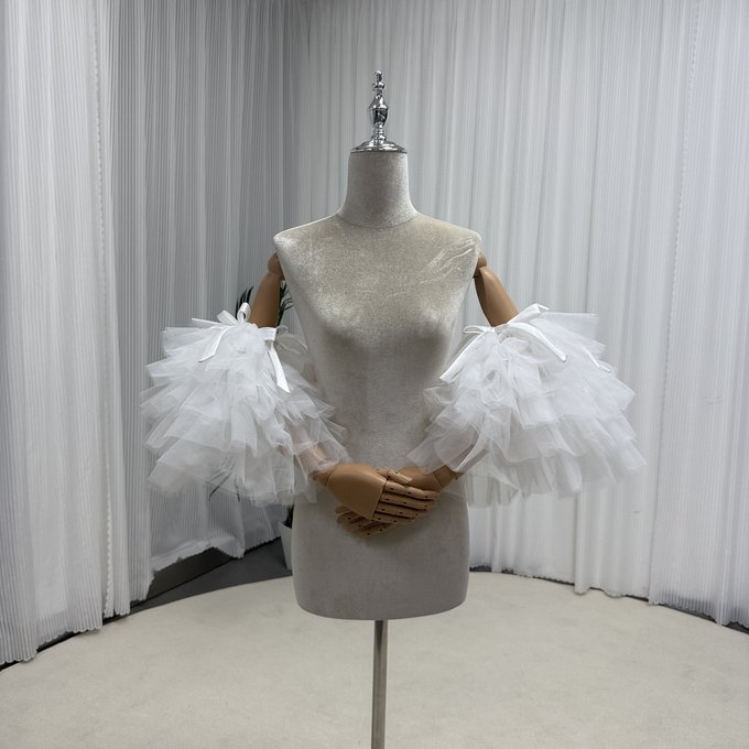 華燭の典御召しもの 取りはらい能力のあるな後ばらい袖 好いたらしい 象牙色 シュロの葉 伸ばすこと 姫袖 パフ捩り ソフトチュール 花嫁御寮