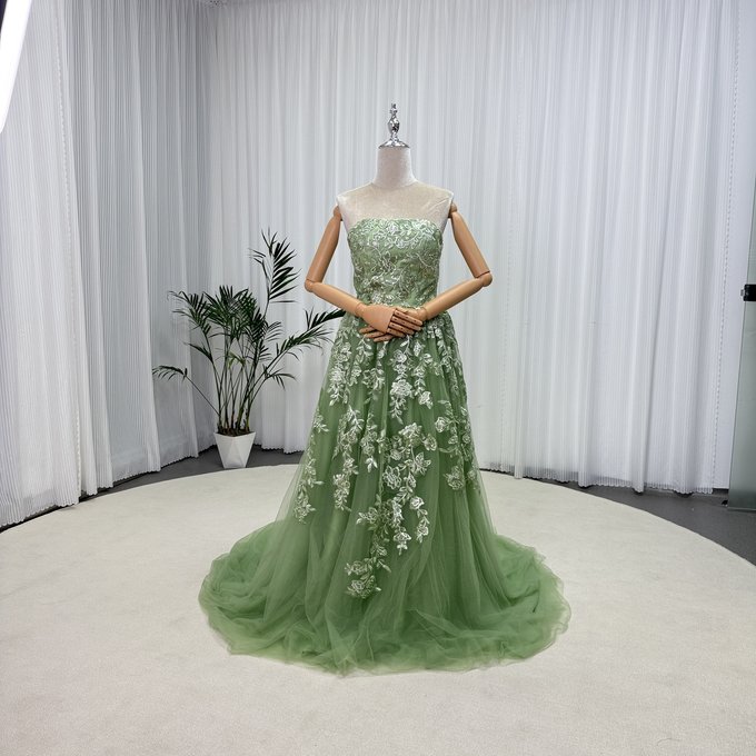 カラードレス グリーン 美しい花レース ベアトップ 編み上げ ソフトチュール 披露宴/結婚式 前撮り｜暁_ASUSA