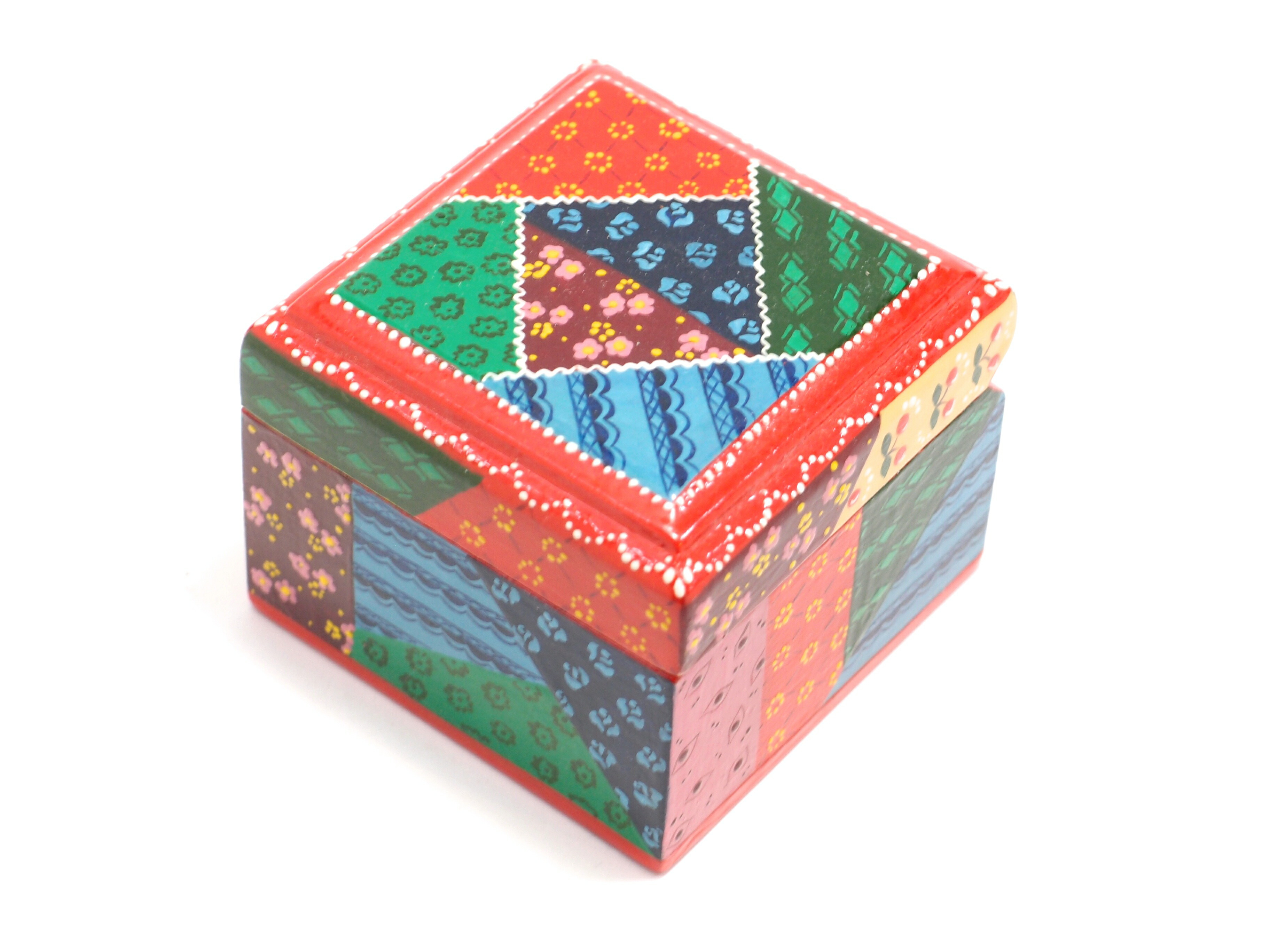 楽天市場】シベリア民芸品白樺の皮ベレスタで作った小箱