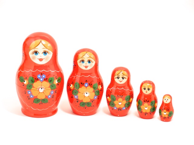 【送料無料】 キーロフ産 赤い マトリョーシカ ５個組 「お花（単体）」 [ロシア製]