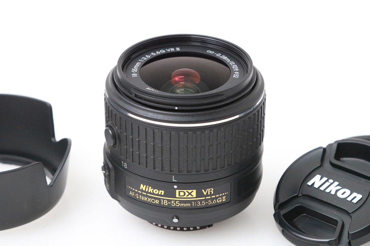 【中古】【美品】ニコン AF-S DX NIKKOR 18-55粍 f/3.5-5.6G VR II CA01-M6644-2N2A ニコン Fマウント Nikon 標準尺度望遠レンズ NIKKOR AF/MF APS-C 手ブレ手を加える