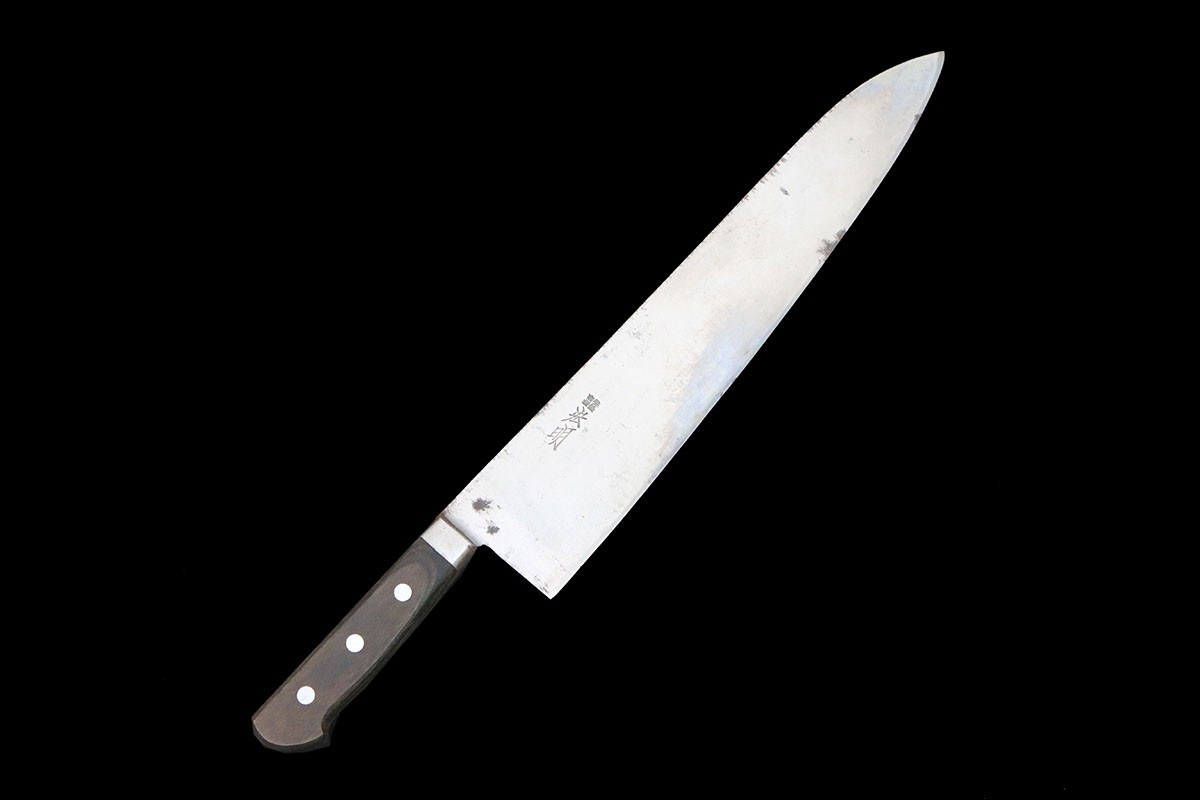 【中古】【並品】宏明 牛刀洋まかない方 360粍 カーボン鋼 鍔付き添い人柄 KN02-B5737-2L1B 36珊 中古