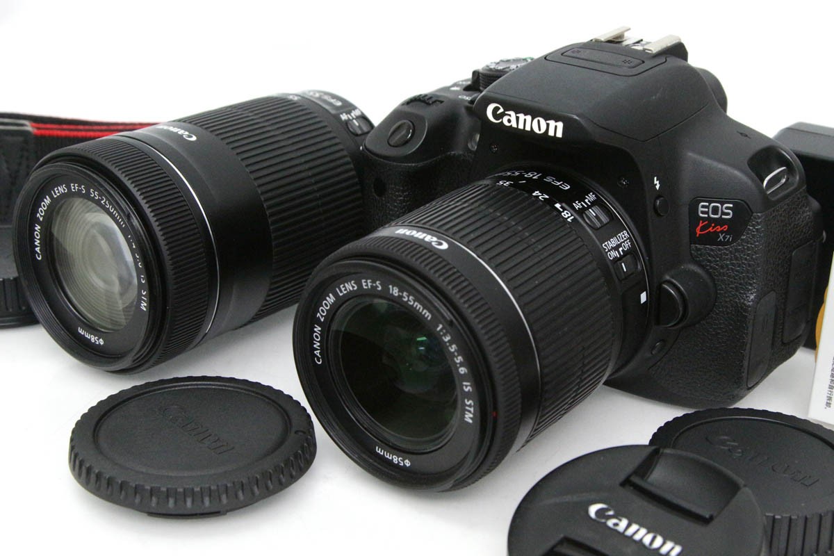 【中古】【並品】キヤノン EOS Kiss X7i ダブルズームキット CA01-R1709-3V2A EFマウント APS-C バリアングル 標準ズーム 望遠