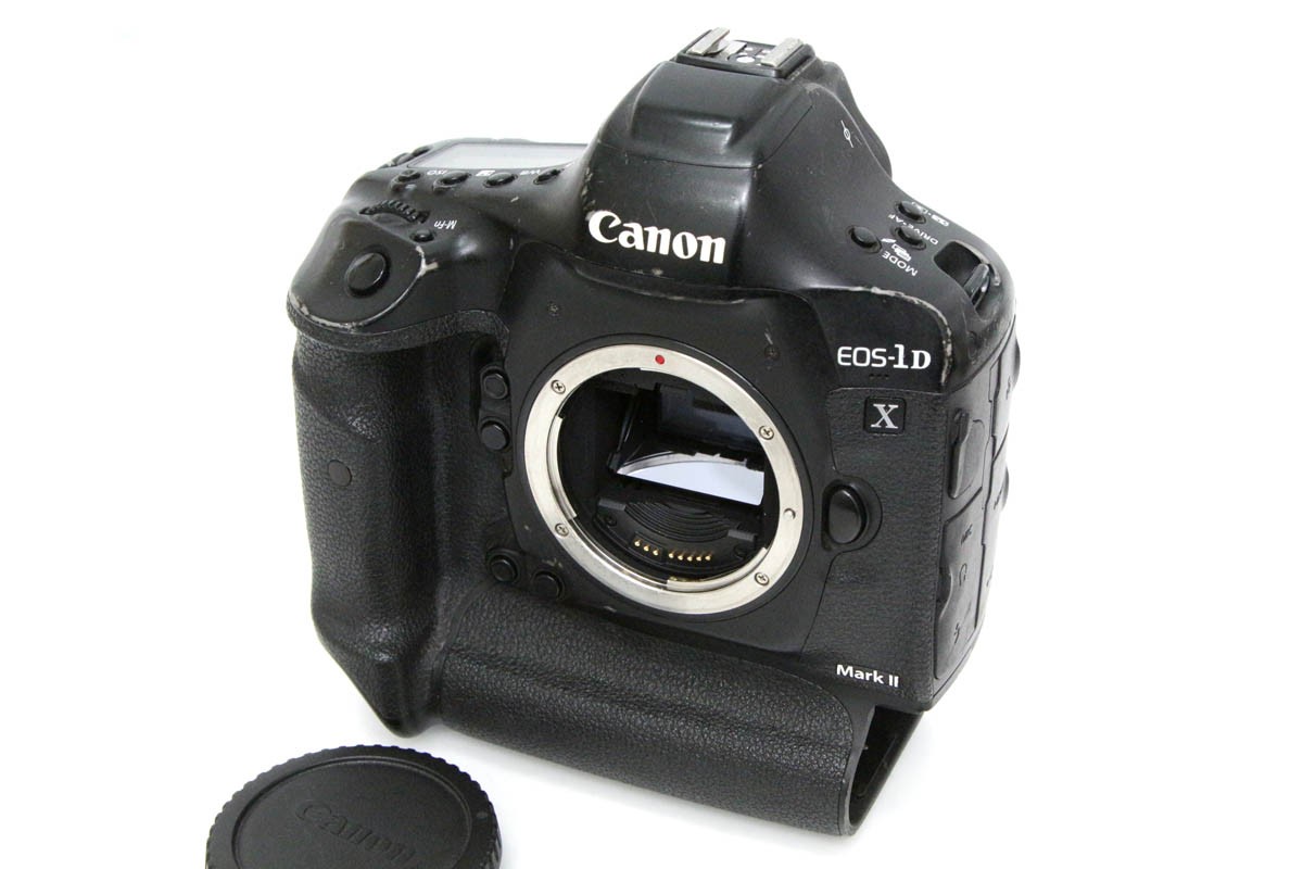 【中古】【お買い得品】キヤノン EOS-1D X Mark II ボディ CA01-R1701-3Y1B-ψ 一眼レフ EFマウント フルサイズ 防塵 ライブビュー 4K