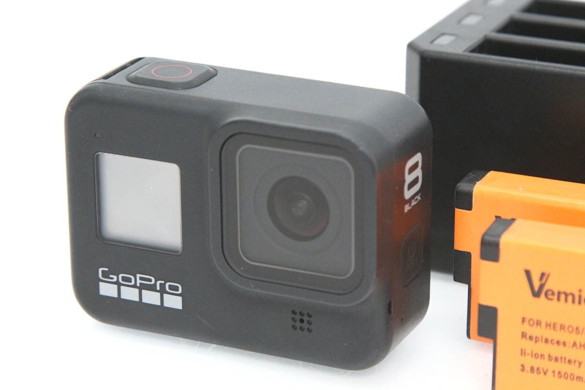 【中古】【並品】ゴープロ HERO8 BLACK CHDHX-801-FW CA01-R4155-3U1B GoPro ゴープロ HERO アクションカメラ 4K 手ブレ補正 夜間撮影機能