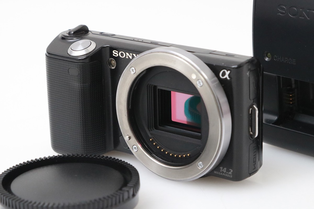 【中古】【お買い得品】ソニー αNEX-5 上半身 [黒いこと] CA01-M6201-2P1A SONY Eマウント APS-C 中古