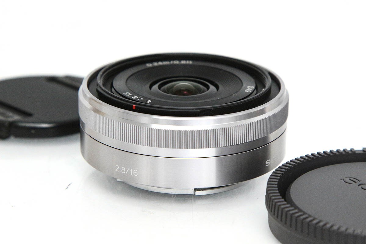 【中古】【美品】ソニー E16mm F2.8 SEL16F28 CA01-R3774-3T3D SONY Eマウント APS-C 単焦点 中古|アキバ流通プラス店
