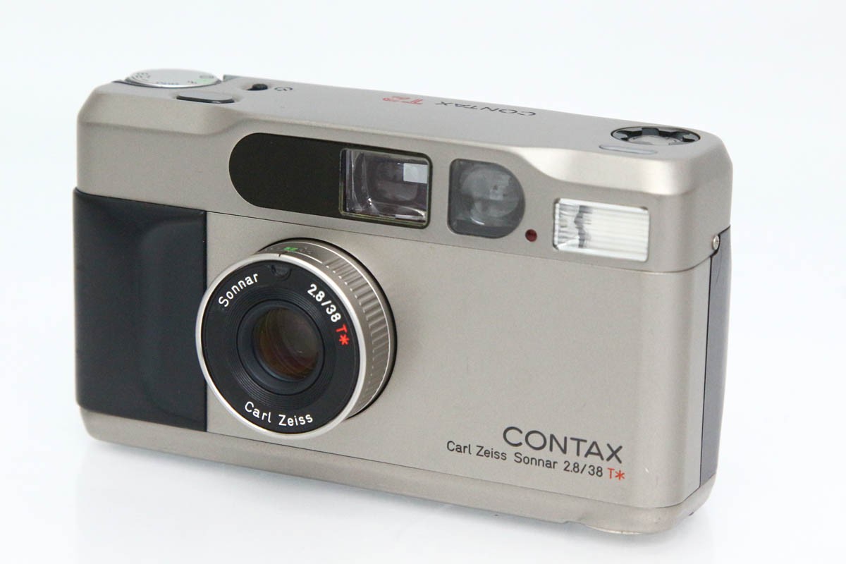 【中古】【良品】コンタックス T2 チタンシルバー(整備済品) CA01-R5722-2P1B コンタックス CONTAX コンパクトフィルムカメラ|アキバ流通プラス店
