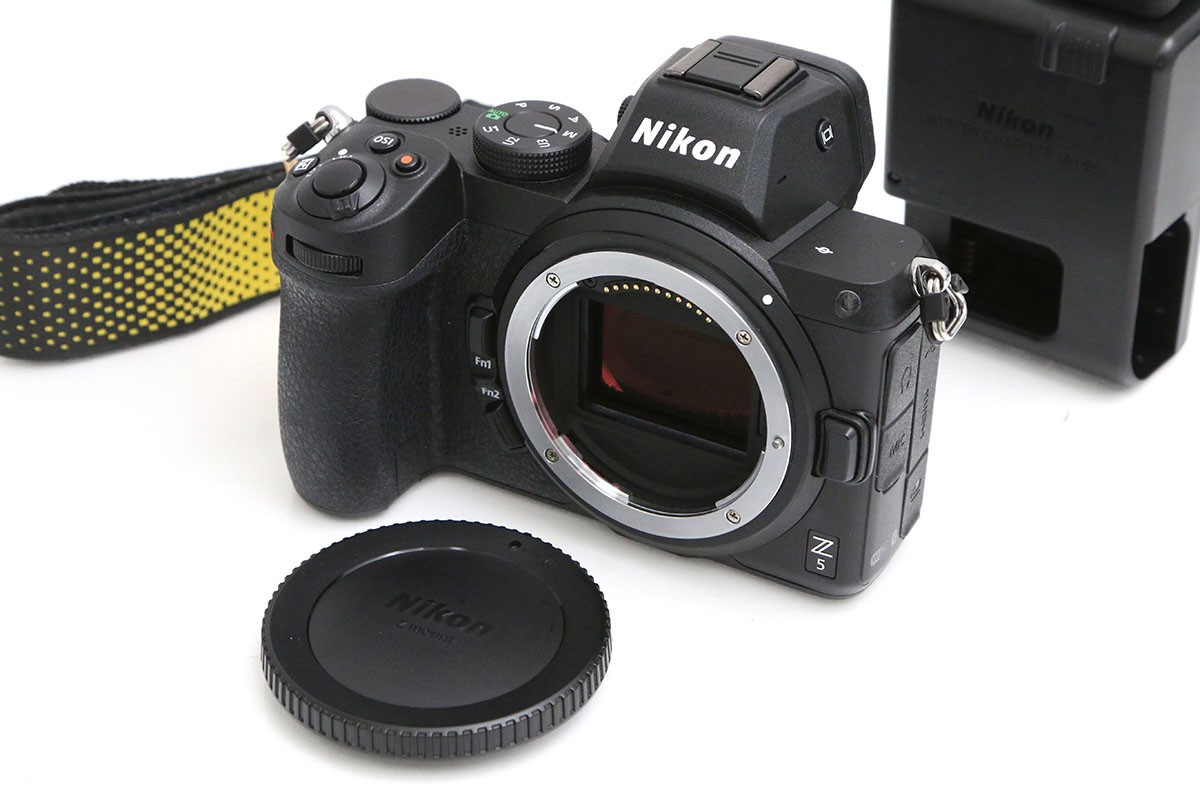 【中古】【美品】ニコン Z 5 上半身（検知器洗い濯ぎ済み） CA01-B5860-3U1A Nikon Zマウント フルサイズ 5軸手ブレ手を加える EVF 中古