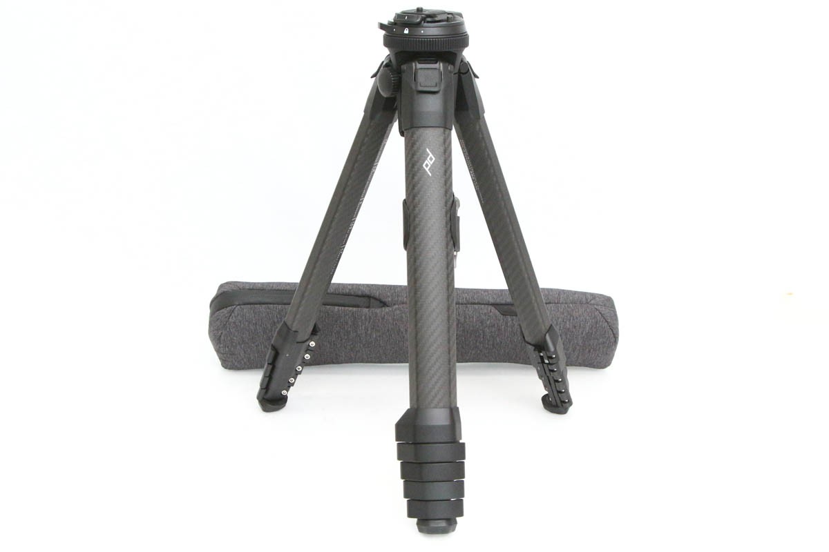 【中古】【良品】まっ盛りひな形 周遊 トライポッド 炭素 TT-CB-5-150-CF-1 CA01-R4895-3 Peak Disign 三脚架 5段 炭素 生き肝鍵を掛ける クイックシュー 中古