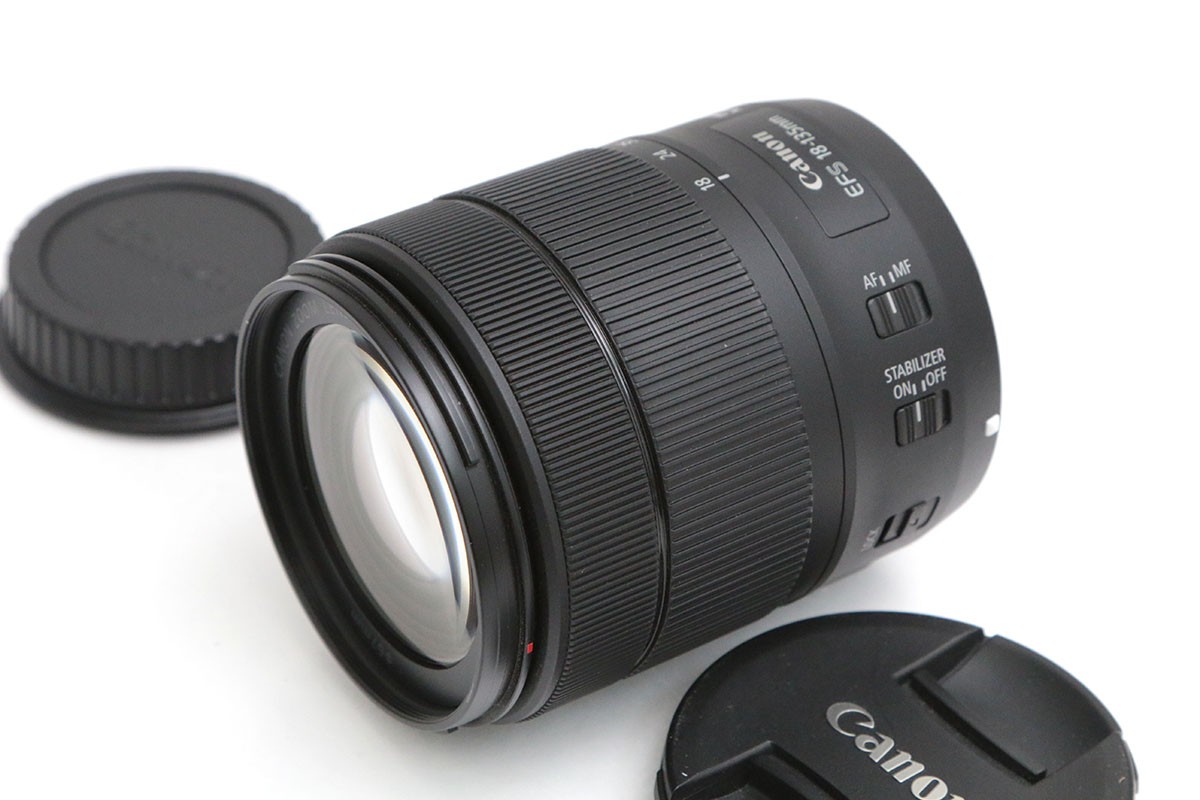 【中古】【美品】キヤノン EF-S18-135粍 F3.5-5.6 IS USM CA01-B5436-2M3B CANON キヤノン EFマウント 判定基準望遠レンズ AF/MF APS-C 手ブレ手を加える 高倍率