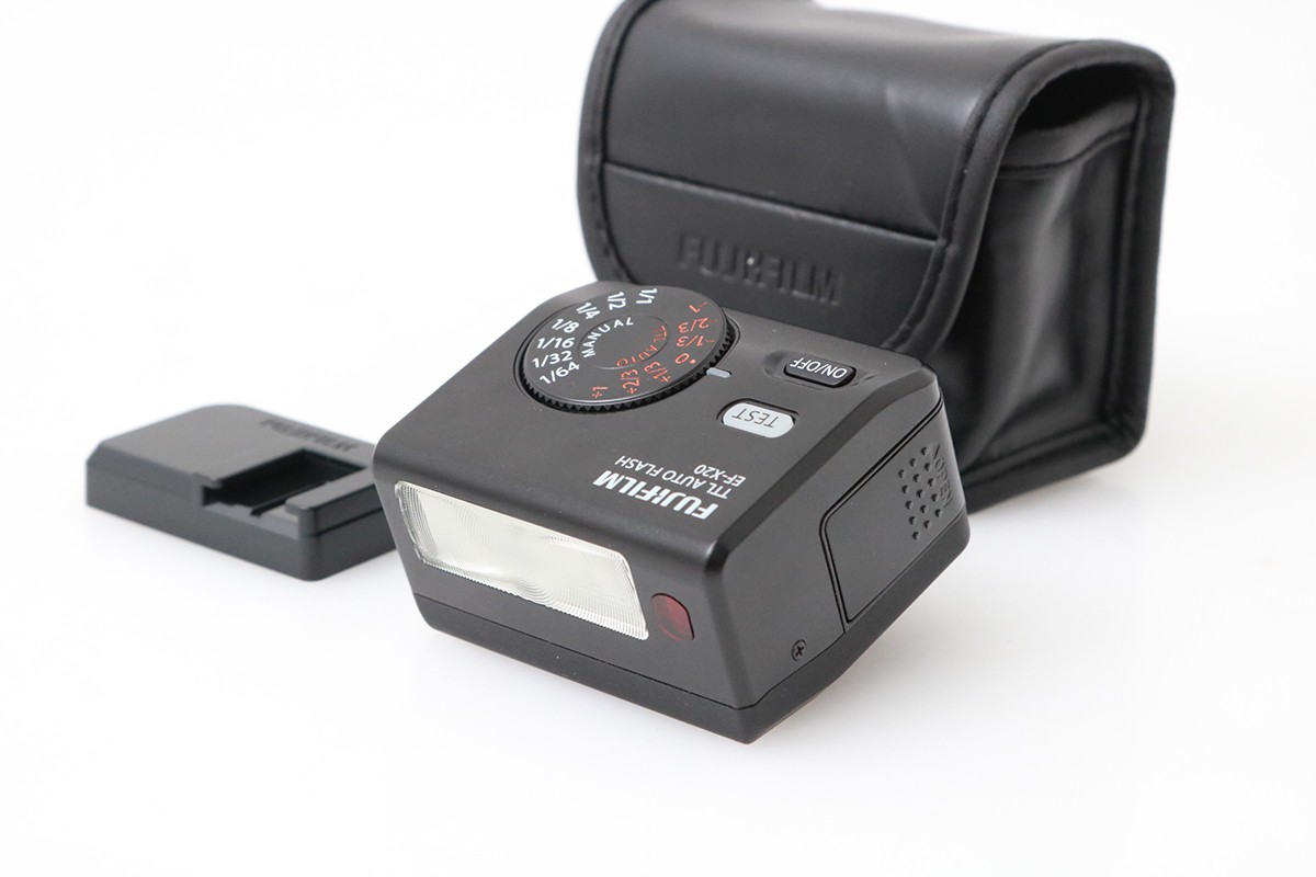 【中古】【美品】富士フイルム クリップオンフラッシュ EF-X20 CA01-M5264-2D4A 富士フイルム FUJIFILM クリップオンフラッシュ 単4 TTL