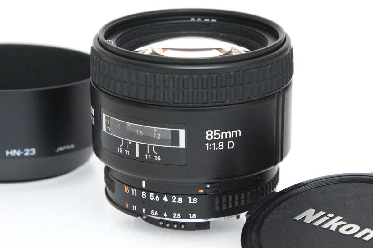 【中古】【美品】ニコン 人工知能学 AF Nikkor 85粍 f/1.8D CA01-R5546-2O1A Nikon Fマウント フルサイズ 単興味の中心 中古