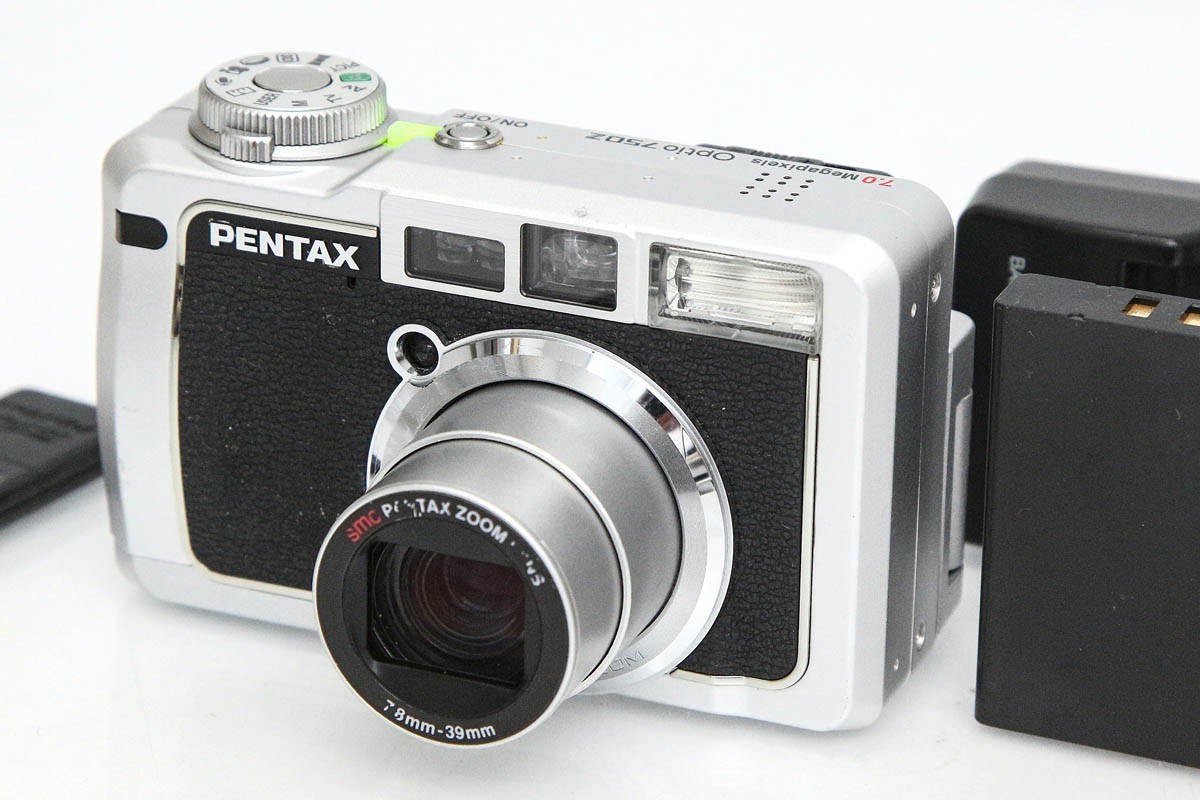 【中古】【並品】ペンタックス Optio 750Z CA01-R4501-2P2A ペンタックス PENTAX デジタル写真機