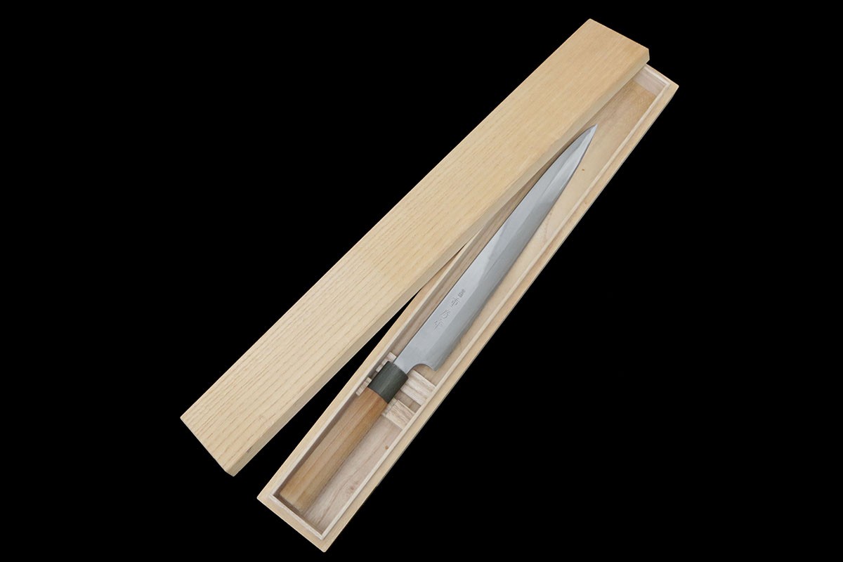 【中古】【美品】重房 柳刃包丁 尺 鍛地 朴柄 桐箱付 KN02-B3866-2L4 重房 柳刃包丁 箱付