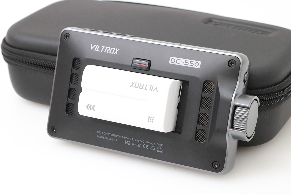 【中古】【美品】VILTROX DC-550 CA01-M6719-2E3 Viltrox 写真機管する 映像映画化
