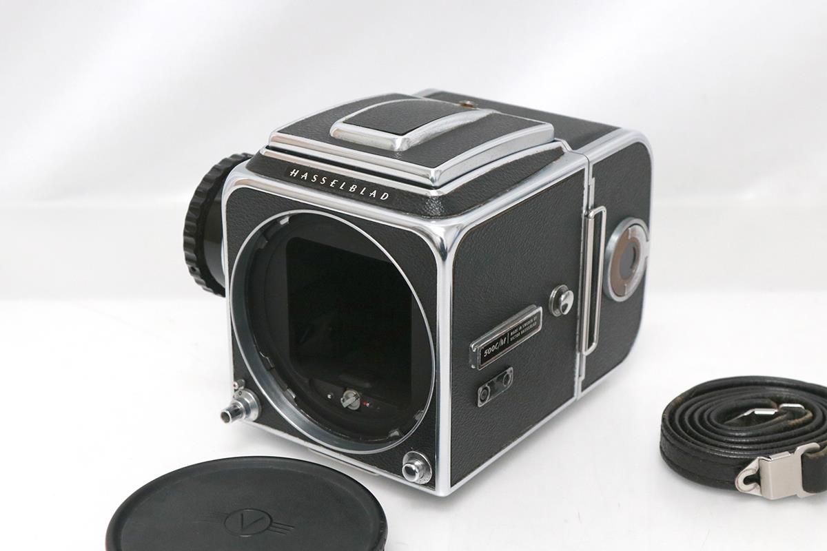 【中古】【並品】ハッセルブラッド 500C/M+写真フィルム週刊誌付 CA01-M3608-2C2 HASSELBLAD 中判写真フィルム写真機 レトロ アンティーク 中古