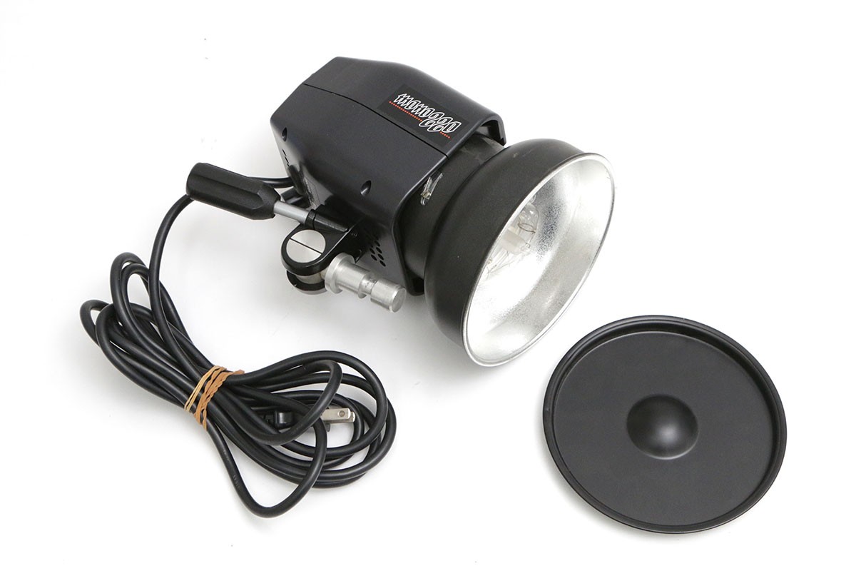 【中古】【並品】プロペット モノブロックストロボ mono 220 CA01-B3780-2E1 PROPET スタジオ 外部ストロボ同調 中古