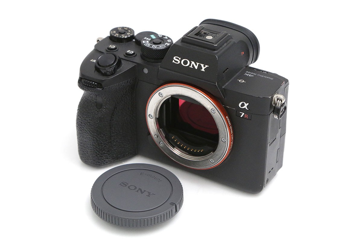 【中古】【並品】ソニー α7R IV ILCE-7RM4 ボディ（センサー清掃済） CA01-B4148-3W2A SONY ソニー α Eマウント ミラーレス フルサイズ 手ブレ補正 4K対応
