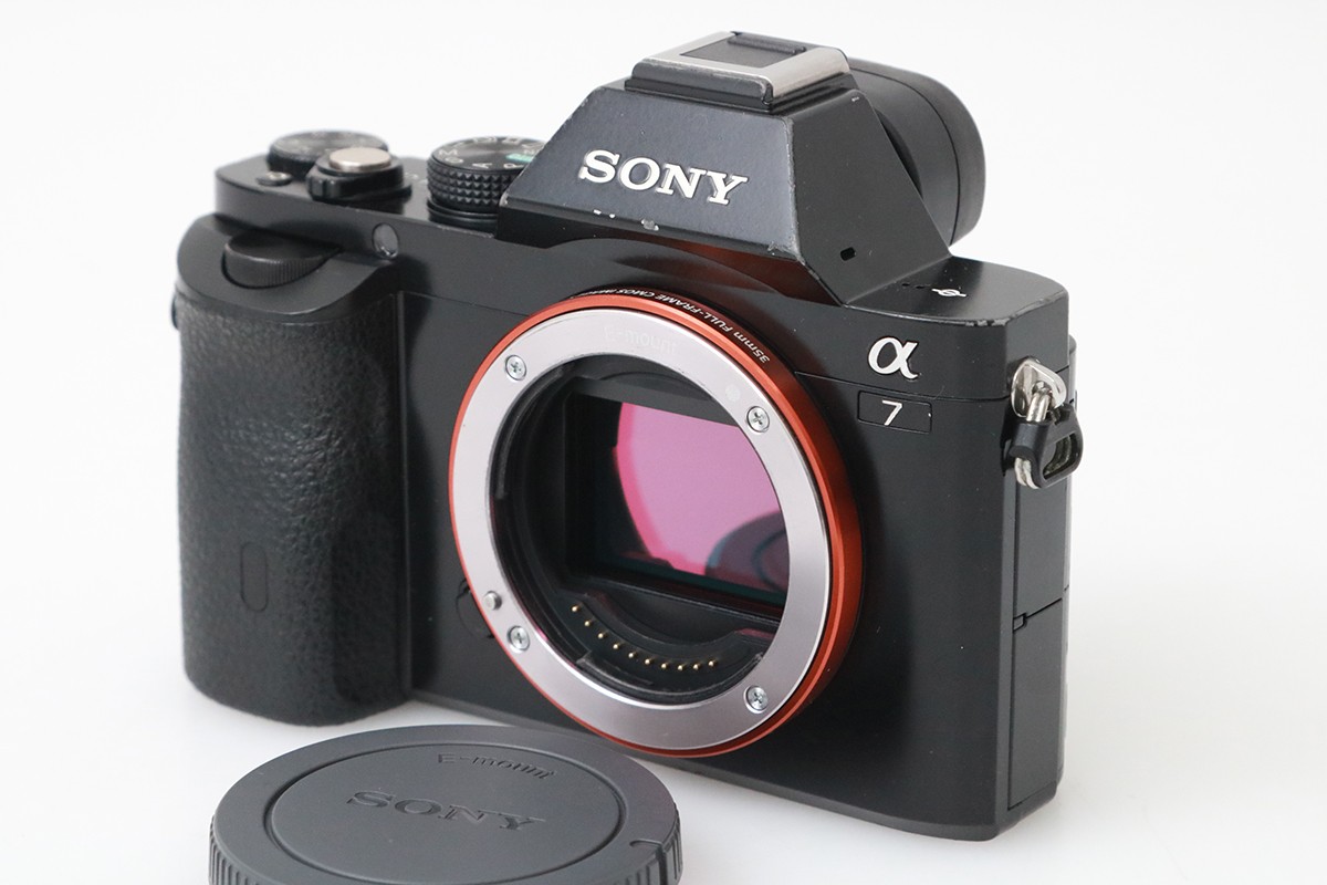 【中古】【並品】ソニー α7 ILCE-7 ボディ （センサー清掃済み） CA01-M5591-3U4B SONY Eマウント フルサイズ EVF 中古