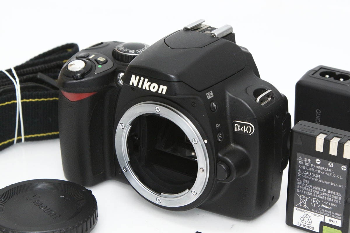 【中古】【お買い得品】ニコン D40 ボディ CA01-R3894-3Y1A Nikon Fマウント APS-C 中古