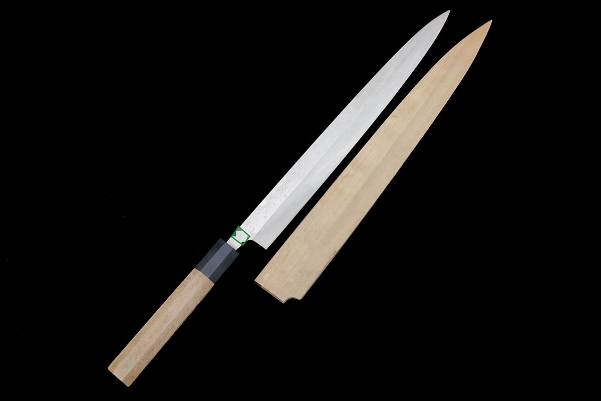 【中古】【美品】義門 柳刃まかない方 本焼 尺一 朴柄 鞘付 名入 KN02-B4683-2L3B 義門 柳刃まかない方 本焼 尺一 朴柄 鞘付 名入