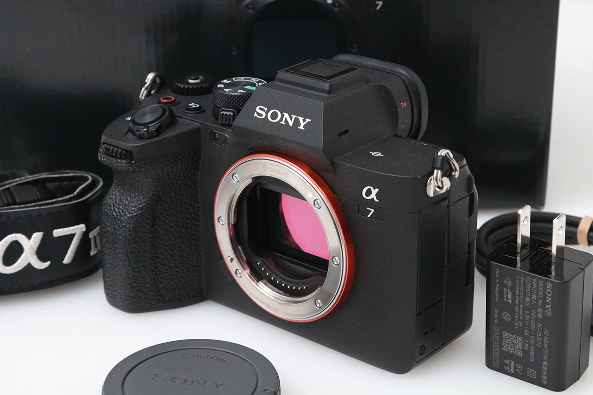 【中古】【美品】ソニー α7 IV ILCE-7M4 ボディ （センサー清掃済み） CA01-M5867-2P3 SONY Eマウント フルサイズ 5軸手ブレ補正 EVF 中古
