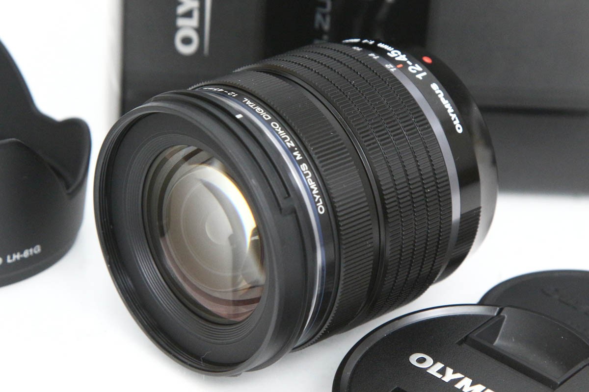 【中古】【美品】オリンパス M.ZUIKO DIGITAL ED 12-45mm F4.0 PRO CA01-R4531-2R8 OLYMPUS マイクロフォーサーズ 標準ズーム 中古 33,800円