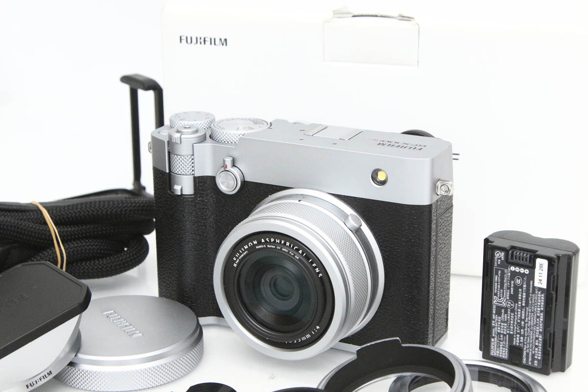【中古】【並品】富士フイルム FUJIFILM GFX100RF [シルバー] CA01-R4720-2K3 富士フイルム FUJIFILM 中判サイズ 顔認識 4K対応