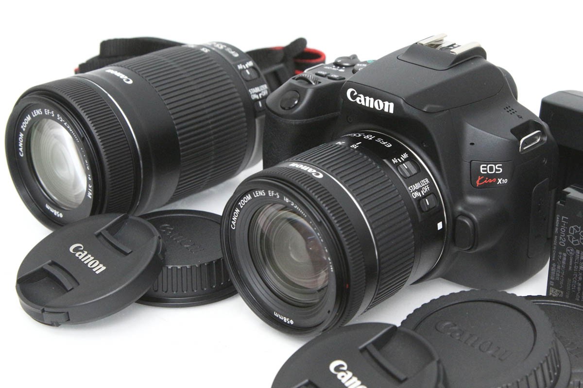 【中古】【美品】キヤノン EOS Kiss X10 ダブルズームキット CA01-R4710-2Q1A CANON キヤノン EFマウント EOS 一眼レフ APS-C 4K対応