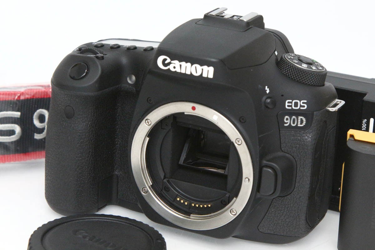 【中古】【美品】キヤノン EOS 90D ボディ（センサー清掃済） CA01-R4811-2P2A CANON キヤノン EFマウント EOS 一眼レフ APS-C 4K対応