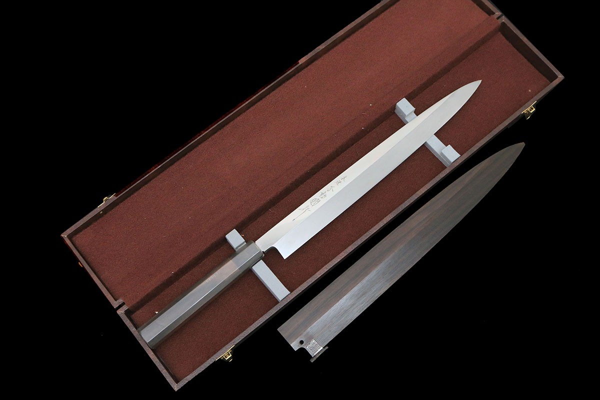 【中古】【未当て嵌める品】持ち合い國行 柳刃まかない方 本焼 尺一まっ黒柄 鞘付・容れもの付 KN02-B5746-2L4 和まかない方 刺身まかない方 330粍 33珊 未当て嵌める品