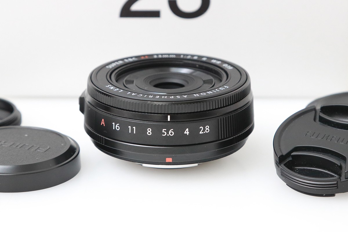 【中古】【美品】富士フイルム フジノン水晶体 XF23mmF2.8 R WR [黒いこと] CA01-M6248-3X2 富士フイルム FUJIFILM Xマウント 単興味の中心 AF/MF APS-C
