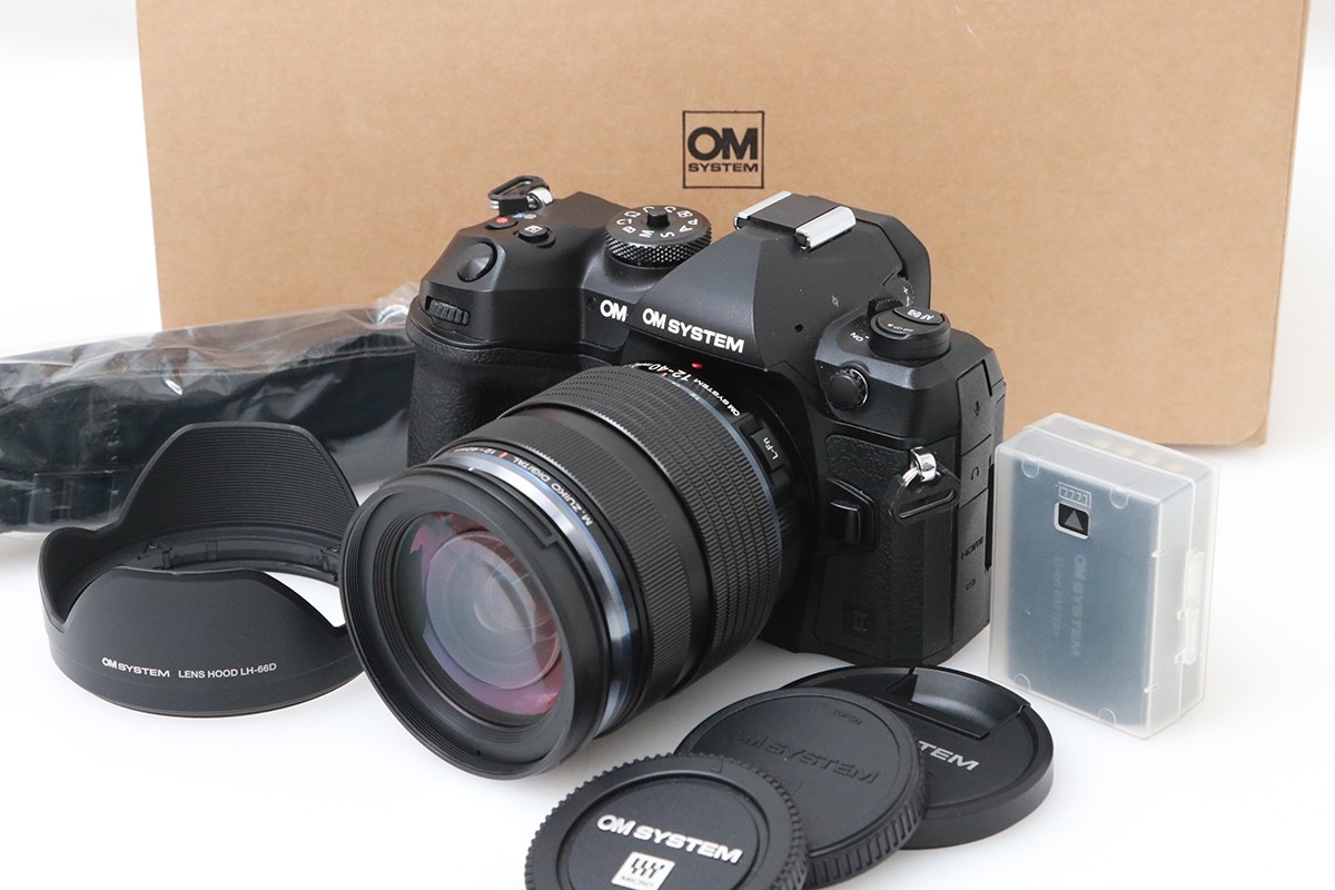 【中古】【良品】オリンパス OM SYSTEM OM-1 Mark II 12-40粍 F2.8 PRO II 水晶体一揃いの道具 (完全無欠控え乾電池付・感知器洗い濯ぎ) CA01-M6228-2K1 OLYMPUS マイクロフォーサーズ 5軸手ブレ手を加える EVF 標準尺度望遠レンズ 水晶体付き添い人 仕かける 中古 デジタルカメラ-TV・オーディオ・カメラ-カメラ・ビデオカメラ・光学機器