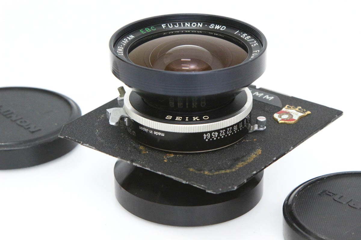 【中古】【お買い得品】富士フイルム SWD 75粍 F5.6 CA01-R4869-2R4A 富士フイルム FUJIFILM 広角水晶体 水晶体ゲーム盤付 MF