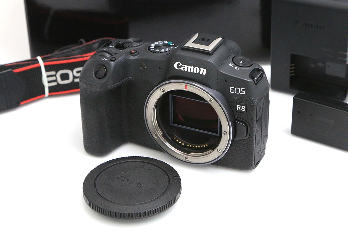 【中古】【美品】キヤノン EOS R8 上半身 CA01-B5691-3Y4 Canon RFマウント フルサイズ EVF 中古