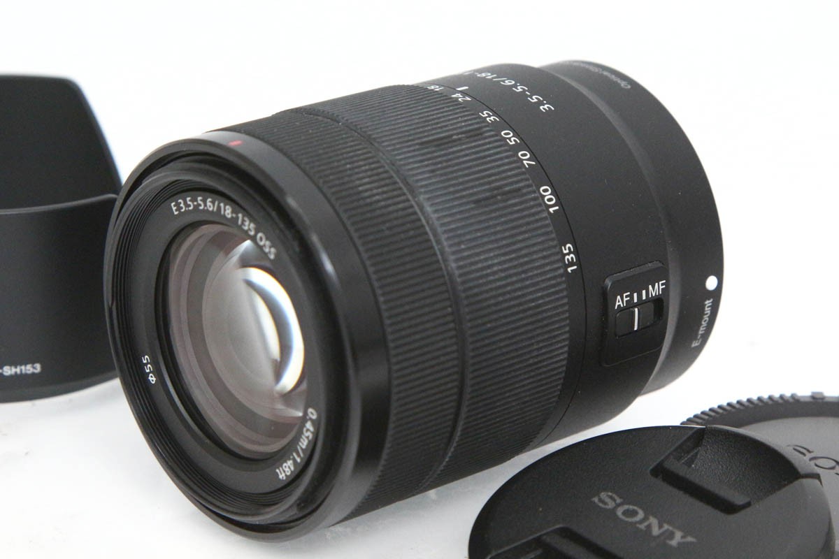 【中古】【良品】ソニー E 18-135粍 F3.5-5.6 OSS SEL18135 CA01-R5308-2A1F SONY ソニー α Eマウント 標準尺度望遠レンズ AF/MF APS-C 手ブレ手を加える 高倍率