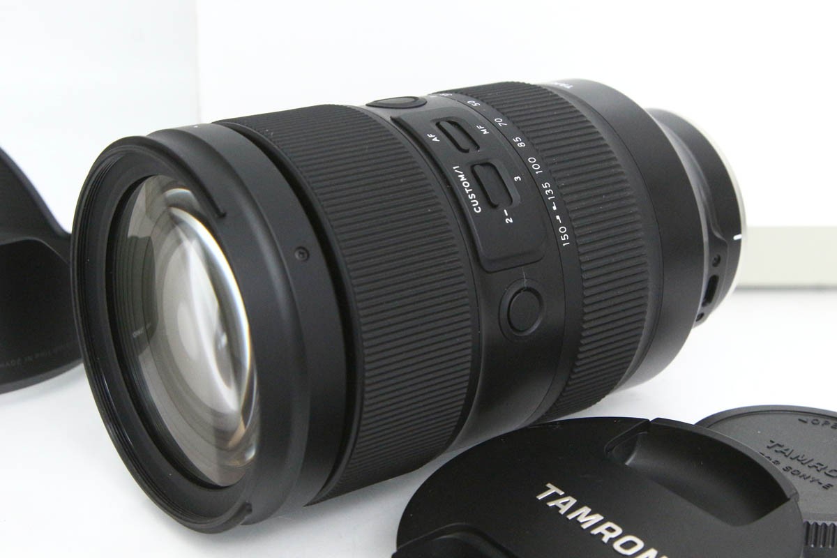 【中古】【美品】タムロン 35-150粍 F/2-2.8 Di III VXD (Model A058) CA01-R5390-3Y4 ソニーEマウント用 TAMRON Eマウント フルサイズ 大差しわたし 望遠望遠レンズ 中古
