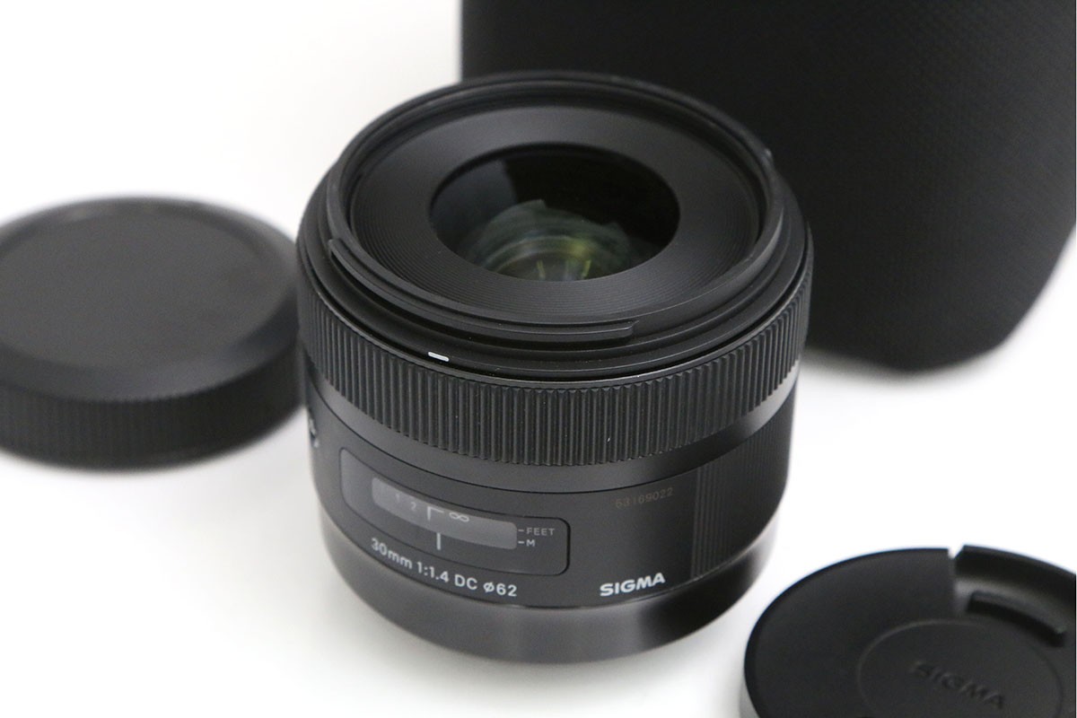 【中古】【良品】シグマ 30粍 F1.4 DC HSM [キヤノン用] CA01-B5980-2A2D SIGMA EFマウント APS-C 大差しわたし 単興味の中心 中古