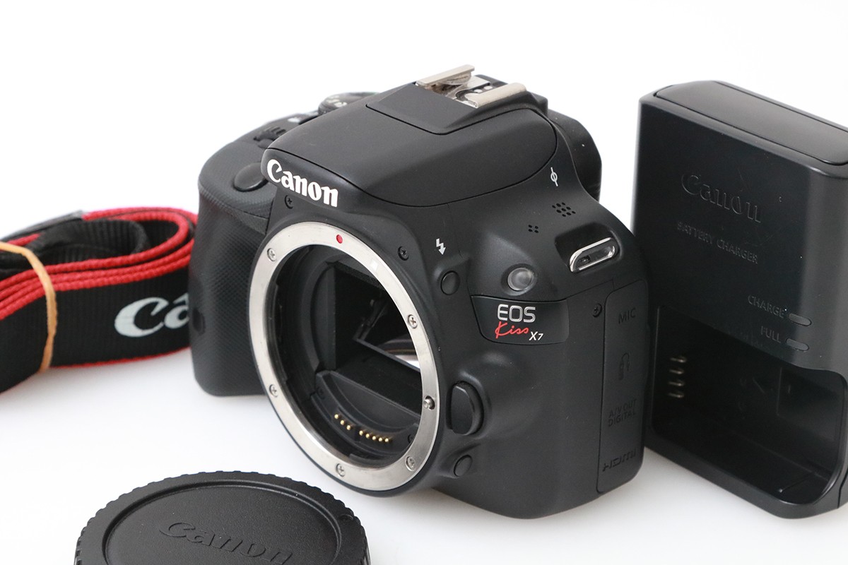【中古】【良品】キヤノン EOS Kiss X7 上半身 CA01-M6809-3U4A Canon EFマウント APS-C 中古