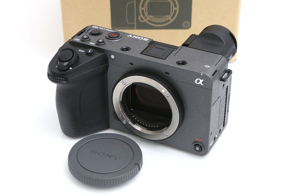 【中古】【良品】ソニー ILME-FX2B CA01-B5966-2S1 SONY ソニー ハンデ写真機 4K 手ブレ手を加える HDR映像