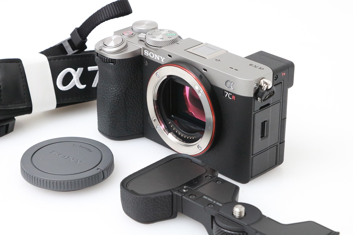 【中古】【美品】ソニー α7CR ILCE-7CR 上半身 CA01-M6807-3U4A SONY Eマウント フルサイズ 5軸手ブレ手を加える EVF 中古