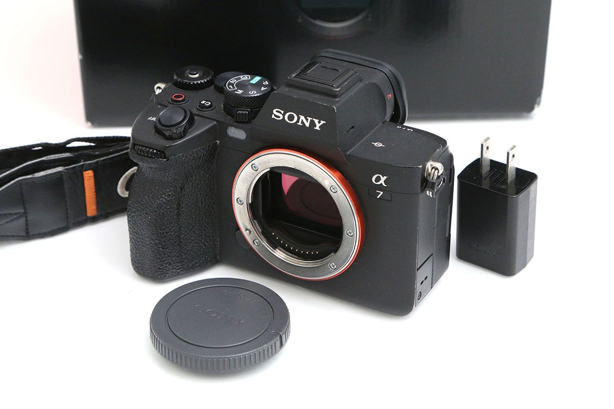 【中古】【並品】ソニー α7 IV ILCE-7M4 ボディ(センサー清掃済み) CA01-B6257-2P3 SONY ソニー α Eマウント ミラーレス フルサイズ 手ブレ補正 4K対応|アキバ流通プラス店